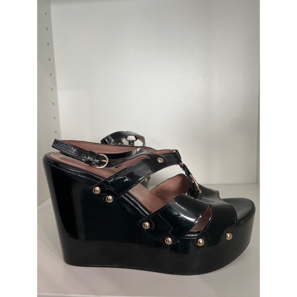 Red VALENTINO BLACK WEDGES - SIZE 10/40 - Picture 10 of 10
